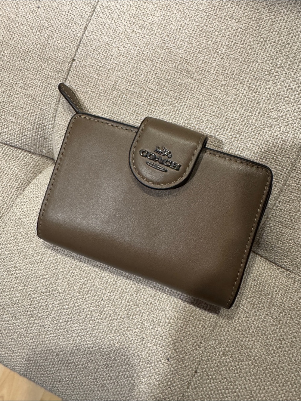 COACH Taupe Brown Smooth Leather Wallet with Logo Snap